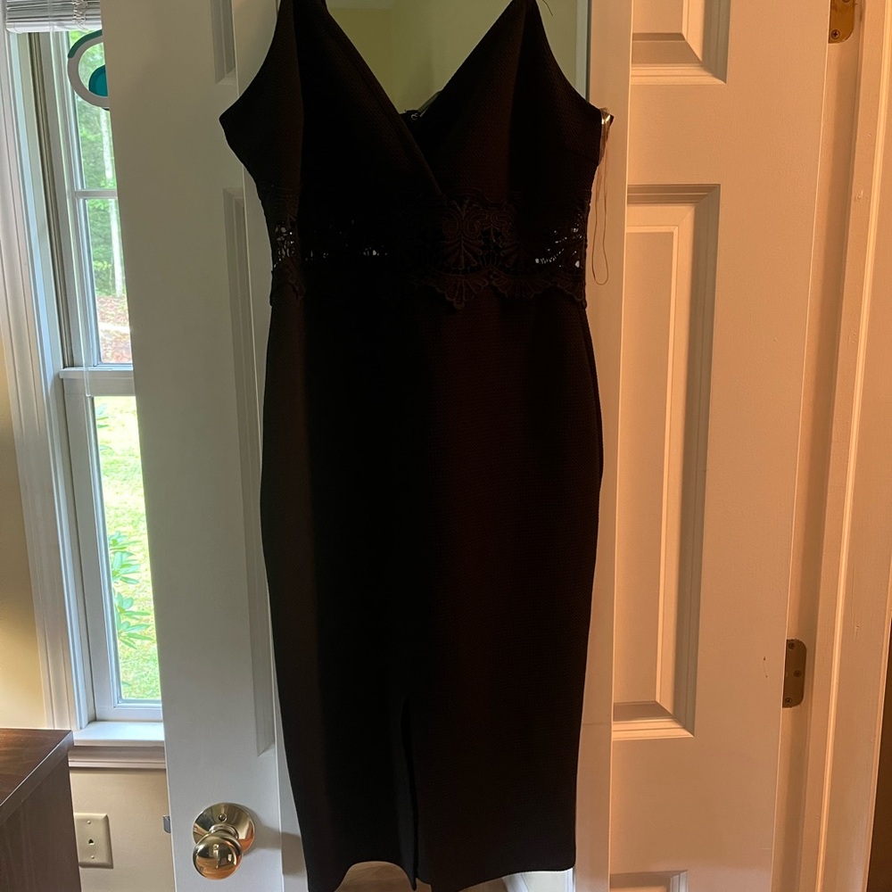 Elegant Black Lace Midi Dress